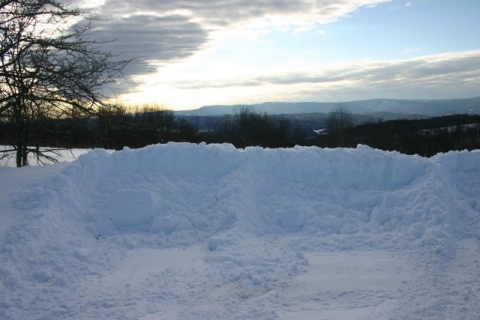 At the gate, looking toward Snowshoe